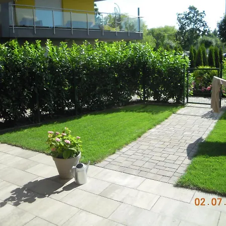 Admiral Apartman With Pool And Garden Apartament Siófok