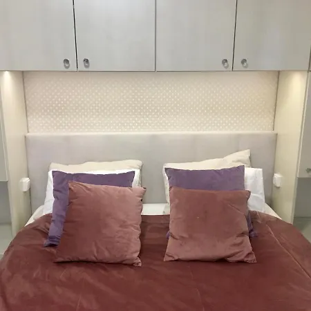 Admiral Apartman With Pool And Garden Apartament *