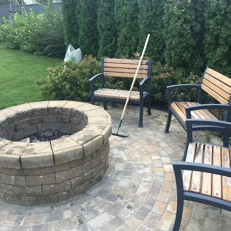 Apartament Admiral Apartman With Pool And Garden